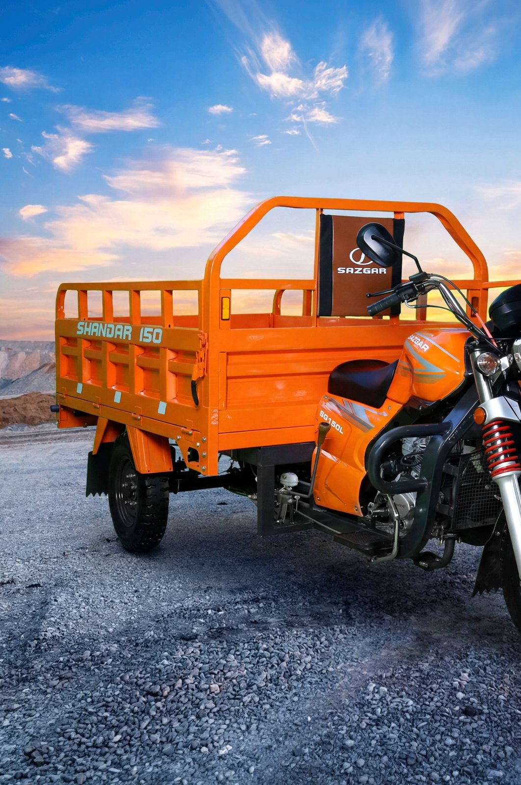 Orange Sazgar Shandar 150 cargo three-wheeler
